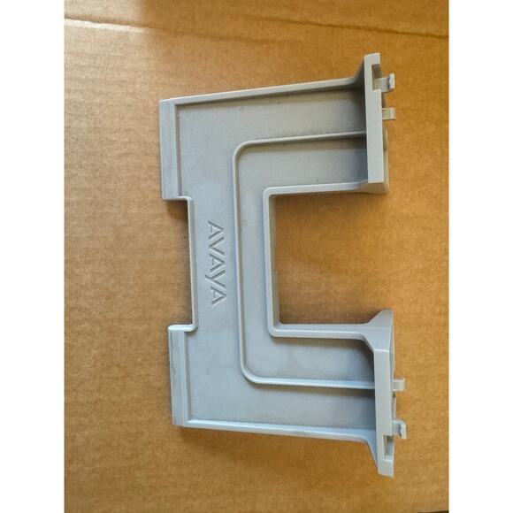 LOT of 5 Avaya 9611G 8-Line 24-Button VoIP Gigabit Display Desk Phone w/ Stands - Picture 5 of 8